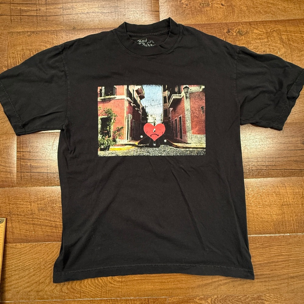 Bad Bunny Graphic T-Shirt Mens M Black Un Verano Sin Ti World's Hottest Tour